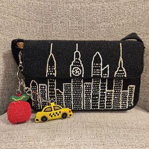 VIRAL Urban Skyline New York Beaded Shoulder Handbag